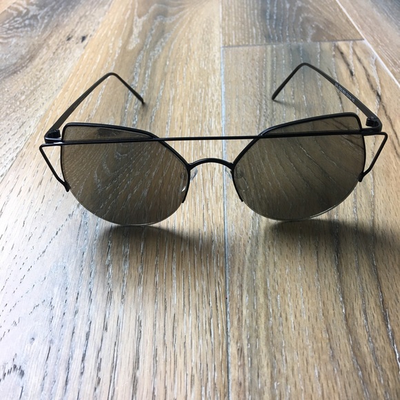 Cat Eye Sunglasses Mirrored Black - Picture 3 of 6